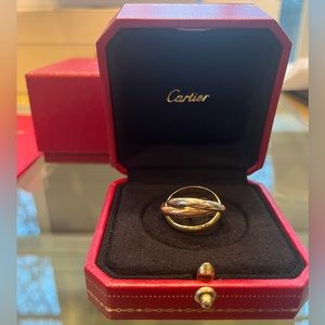 Cartier Trinity Ring, 3 golds - brand new never worn